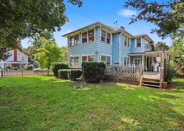 35 Orchard Place, Beacon, NY 12508