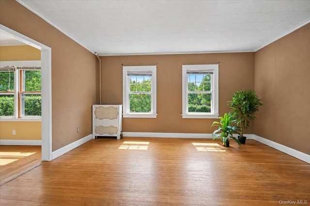 35 Orchard Place, Beacon, NY 12508