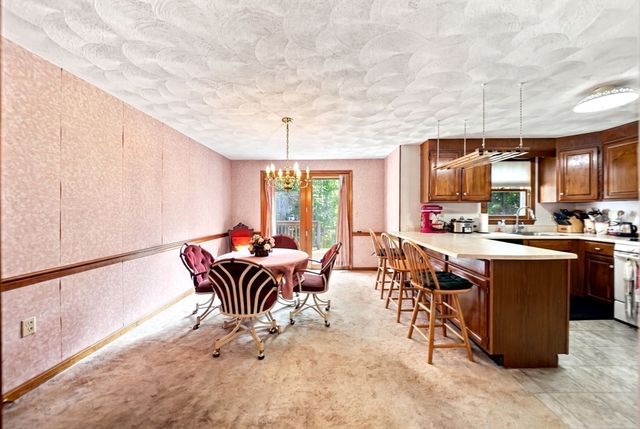 754 Wellman Ave 754, Chelmsford, MA 01863