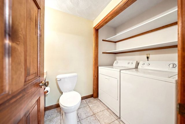 754 Wellman Ave 754, Chelmsford, MA 01863