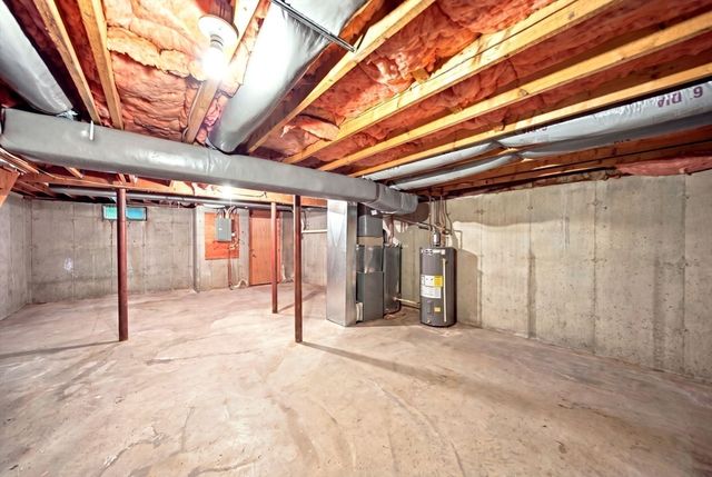 754 Wellman Ave 754, Chelmsford, MA 01863