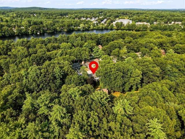754 Wellman Ave 754, Chelmsford, MA 01863