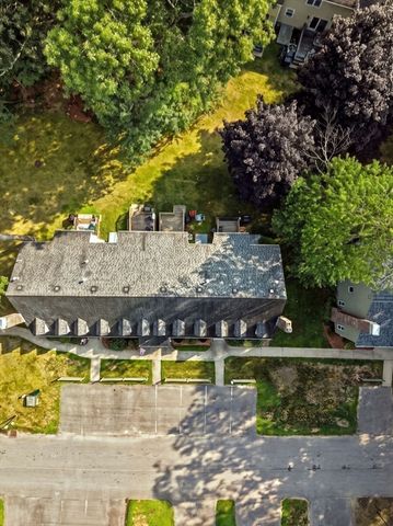 754 Wellman Ave 754, Chelmsford, MA 01863