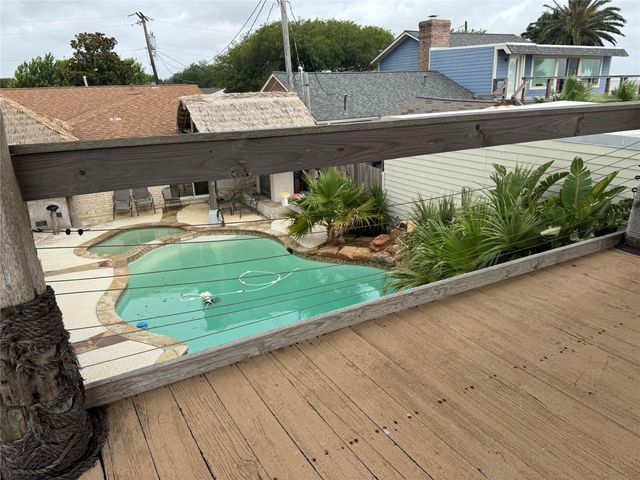 4126 17th Street N, Texas City, TX 77590