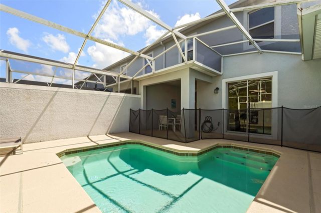 374 OCEAN COURSE AVENUE, Davenport, FL 33896