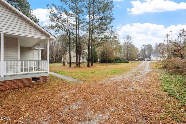 633 Sunray Drive, Clayton, NC 27520