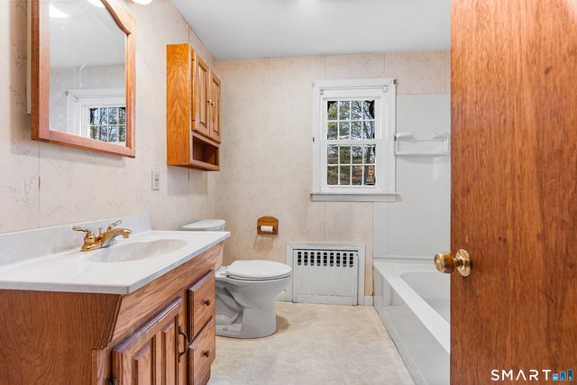 27 Valley Road, Shelton, CT 06484