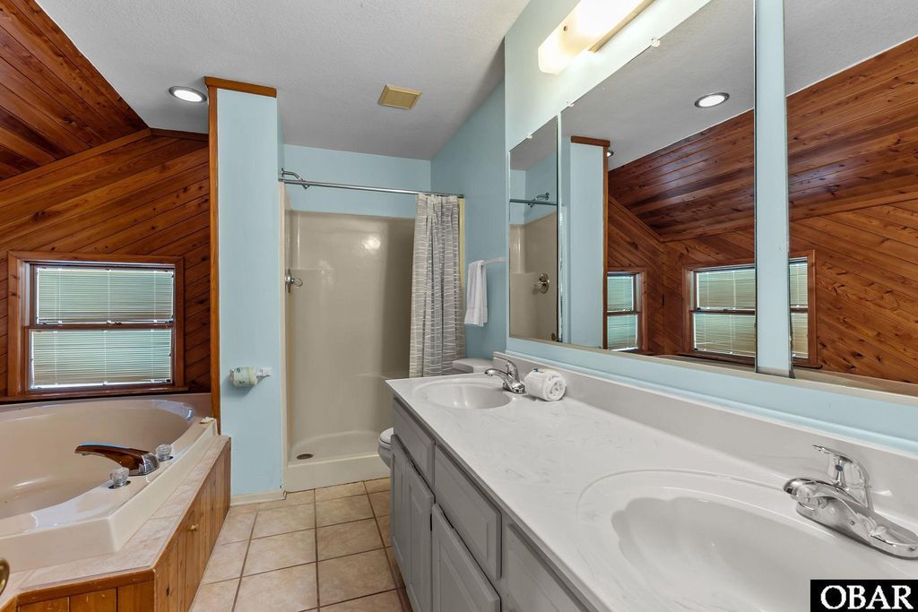 Image 21 of property listing at 1112 Morris Drive Lot 709, Corolla, NC 27927