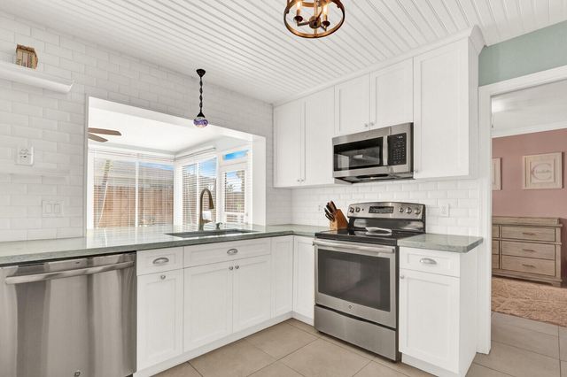3739 Lighthouse Drive, Palm Beach Gardens, FL 33410