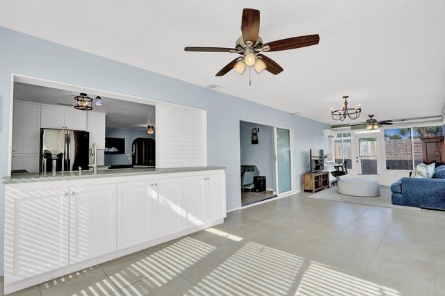 3739 Lighthouse Drive, Palm Beach Gardens, FL 33410