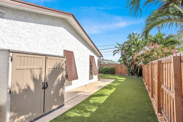 3739 Lighthouse Drive, Palm Beach Gardens, FL 33410