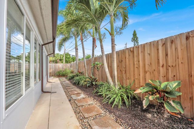 3739 Lighthouse Drive, Palm Beach Gardens, FL 33410