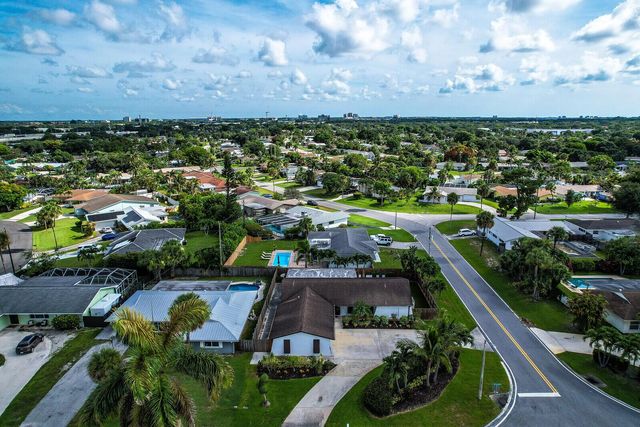 3739 Lighthouse Drive, Palm Beach Gardens, FL 33410