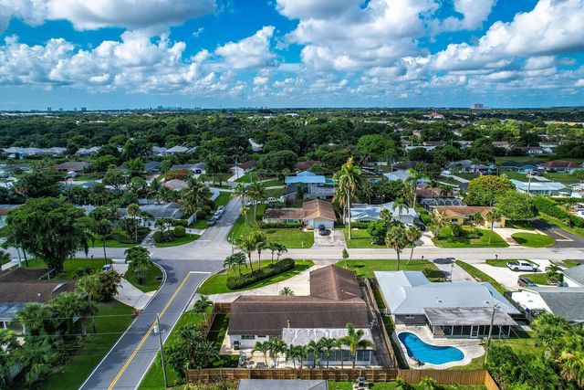 3739 Lighthouse Drive, Palm Beach Gardens, FL 33410