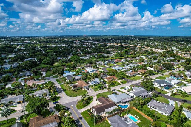 3739 Lighthouse Drive, Palm Beach Gardens, FL 33410