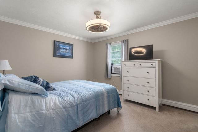 42 Jessica Way, Northbridge, MA 01534