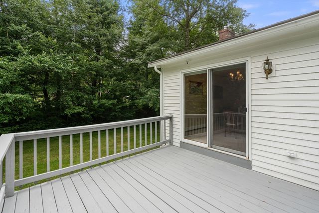 42 Jessica Way, Northbridge, MA 01534