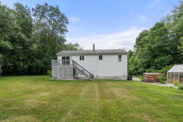 42 Jessica Way, Northbridge, MA 01534