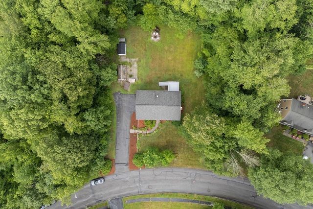 42 Jessica Way, Northbridge, MA 01534