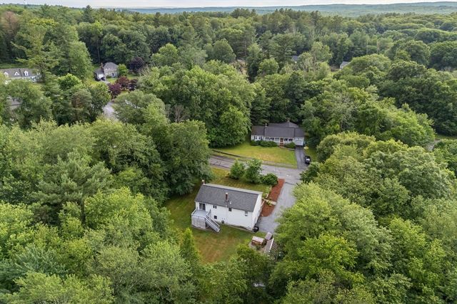 42 Jessica Way, Northbridge, MA 01534