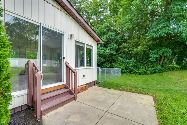 369 Homewood Avenue, Akron, OH 44312