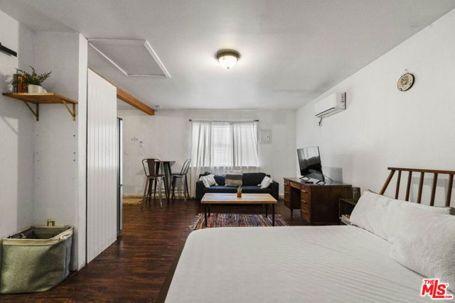 1414 W 54th Street, Los Angeles, CA 90062