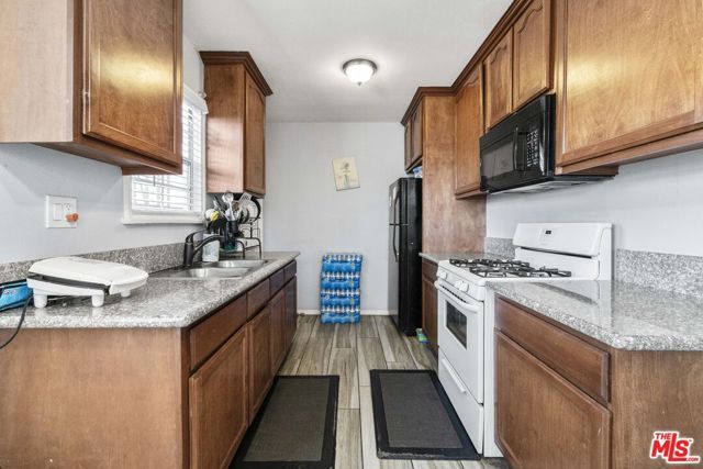 1414 W 54th Street, Los Angeles, CA 90062