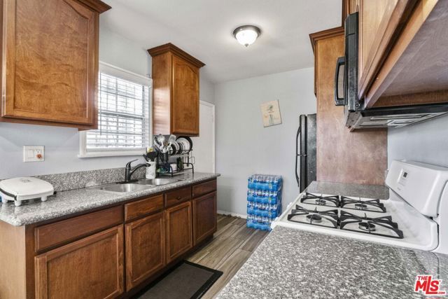 1414 W 54th Street, Los Angeles, CA 90062