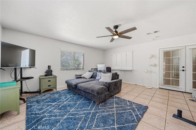 1505 Canterbury, Redlands, CA 92374