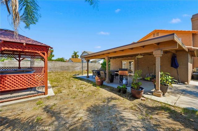 1505 Canterbury, Redlands, CA 92374