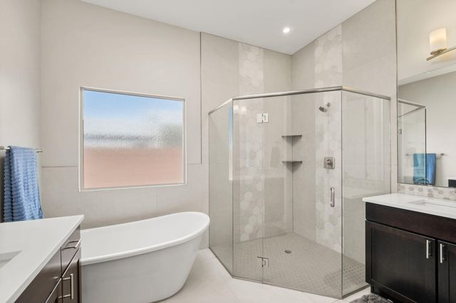 6527 Trestle Glen Road NW, Albuquerque, NM 87120