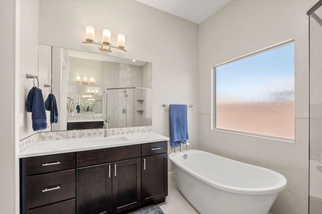 6527 Trestle Glen Road NW, Albuquerque, NM 87120