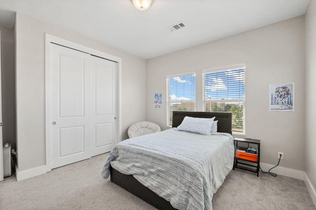 6527 Trestle Glen Road NW, Albuquerque, NM 87120