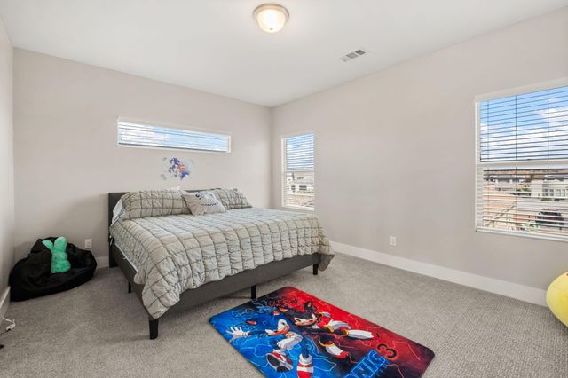 6527 Trestle Glen Road NW, Albuquerque, NM 87120