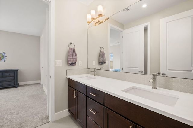 6527 Trestle Glen Road NW, Albuquerque, NM 87120