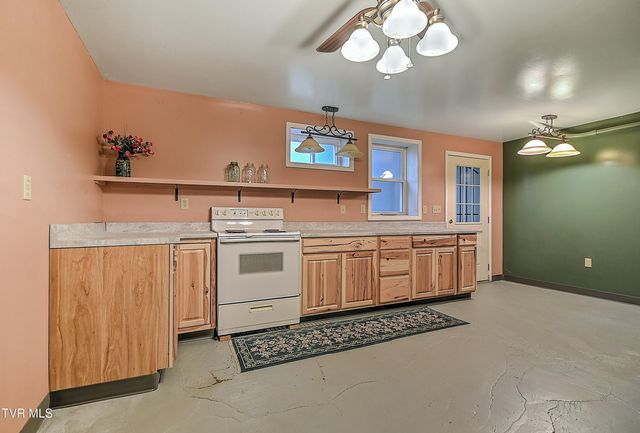 19407 Bethel Road, Abingdon, VA 24211