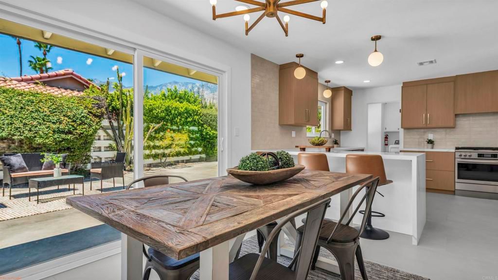 Image 8 of property listing at 1111 S San Joaquin Drive, Palm Springs, CA 92264