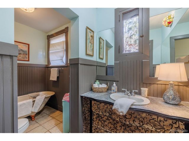 8240 Emporia Ave, Cascade, CO 80809