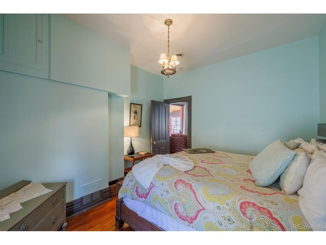 8240 Emporia Ave, Cascade, CO 80809