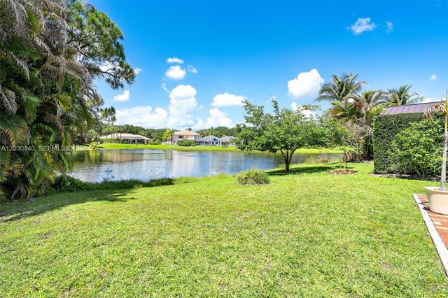 10290 SE Banyan Way, Jupiter, FL 33469