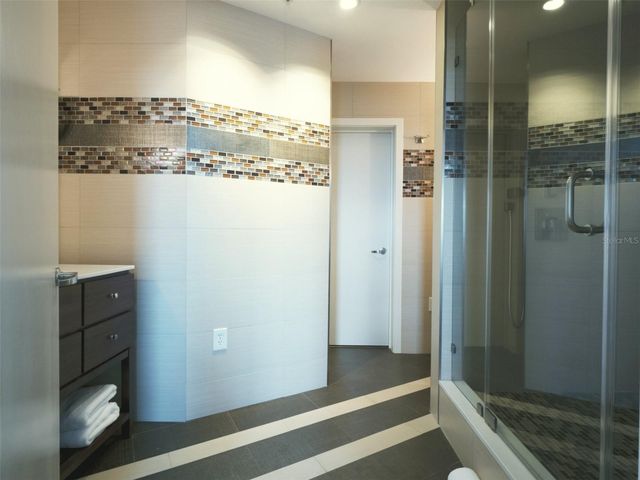 525 E JACKSON STREET 405, Orlando, FL 32801