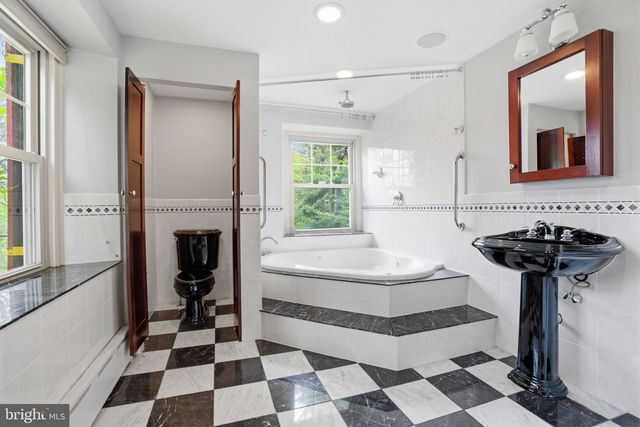 500 KENNETT PIKE, Chadds Ford, PA 19317