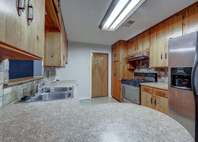 7803 Lazy LN, Austin, TX 78757