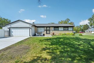 998 Willson Drive, Des Plaines, IL 60016