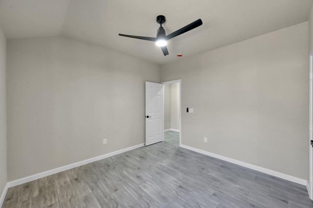 106 Harbor Court Drive, Conroe, TX 77356