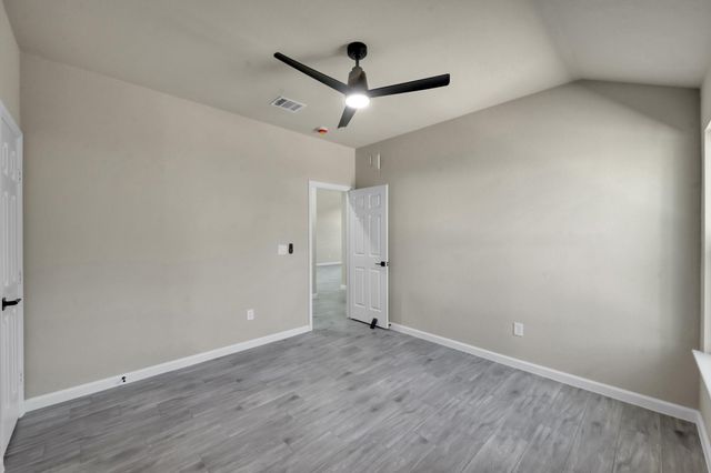 106 Harbor Court Drive, Conroe, TX 77356