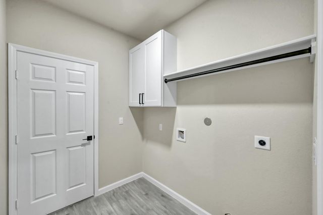 106 Harbor Court Drive, Conroe, TX 77356