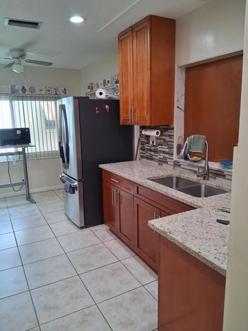 4250 NW 49TH Terrace, Lauderdale Lakes, FL 33319