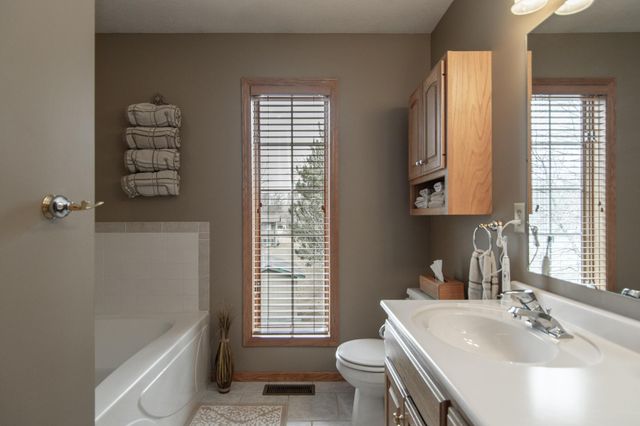 13895 Knollwood Drive, Baxter, MN 56425