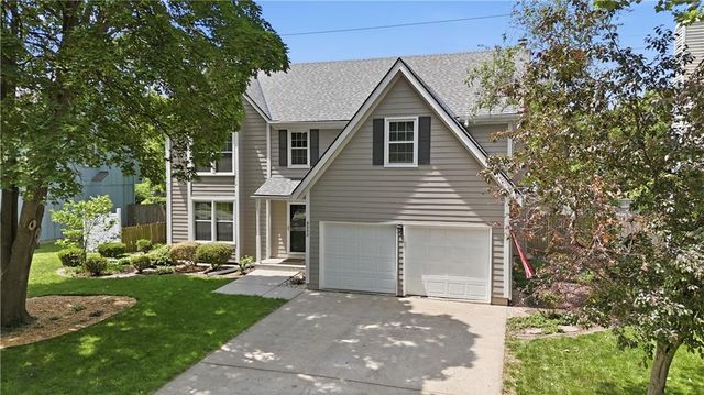 8050 Lakeview Avenue, Lenexa, KS 66219